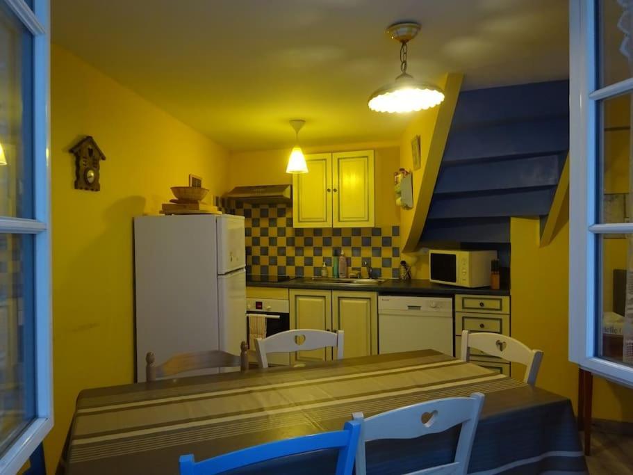 Maison Individuelle Au Centre Du Village 6/8 Pers. Holiday home Cauterets